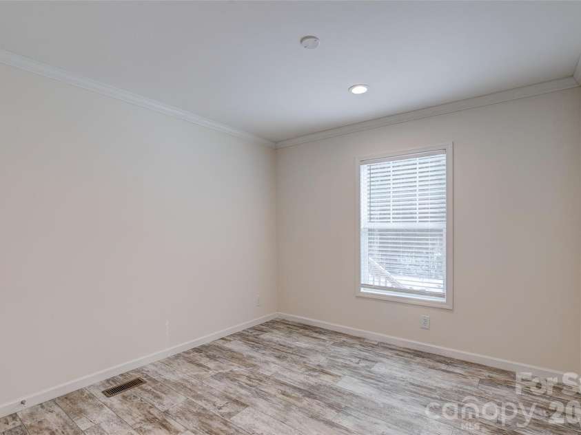 978 Old York Road, Chester, SC 29706.  MLS# CAR4343132, YatesRealty ID 4650. 