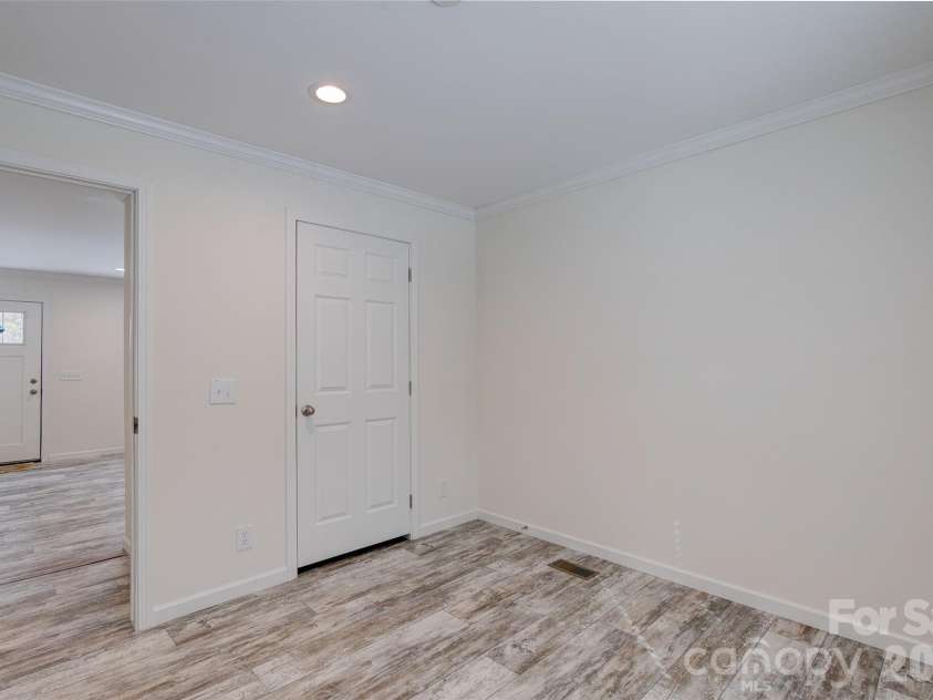 978 Old York Road, Chester, SC 29706.  MLS# CAR4343132, YatesRealty ID 4650. 