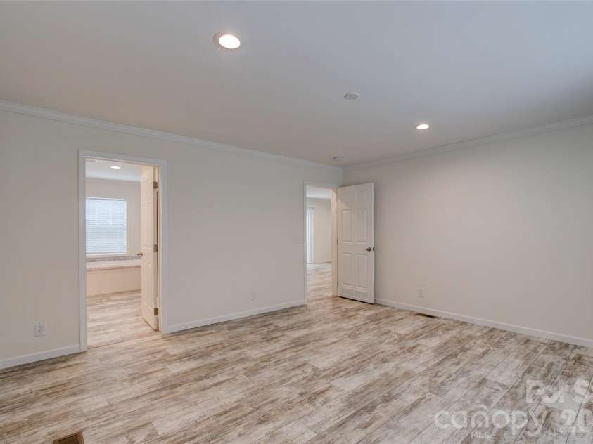 978 Old York Road, Chester, SC 29706.  MLS# CAR4343132, YatesRealty ID 4650. 