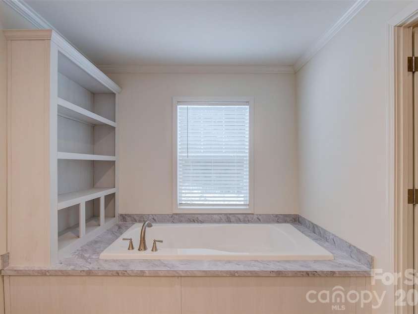 978 Old York Road, Chester, SC 29706.  MLS# CAR4343132, YatesRealty ID 4650. 