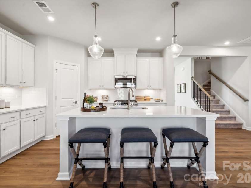 4232 Vista Pine Drive, Charlotte, NC 28215.  MLS# CAR4367675, YatesRealty ID 46500. Example Photo