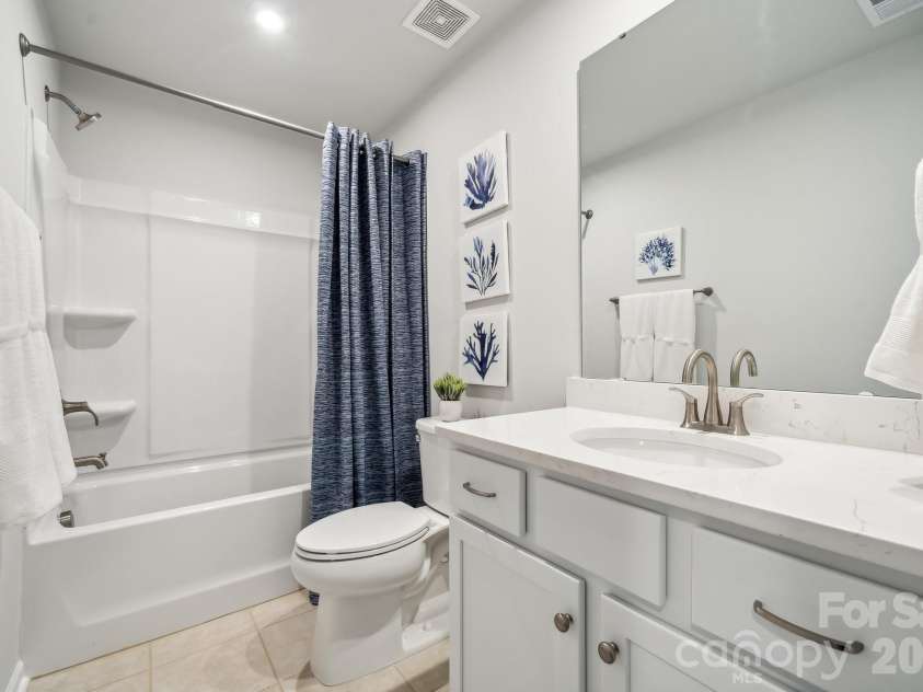 4232 Vista Pine Drive, Charlotte, NC 28215.  MLS# CAR4367675, YatesRealty ID 46500. Example Photo