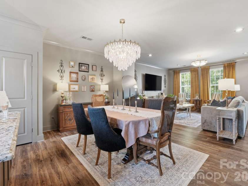9122 Oban Passage Drive, Charlotte, NC 28273.  MLS# CAR4410306, YatesRealty ID 46501. 