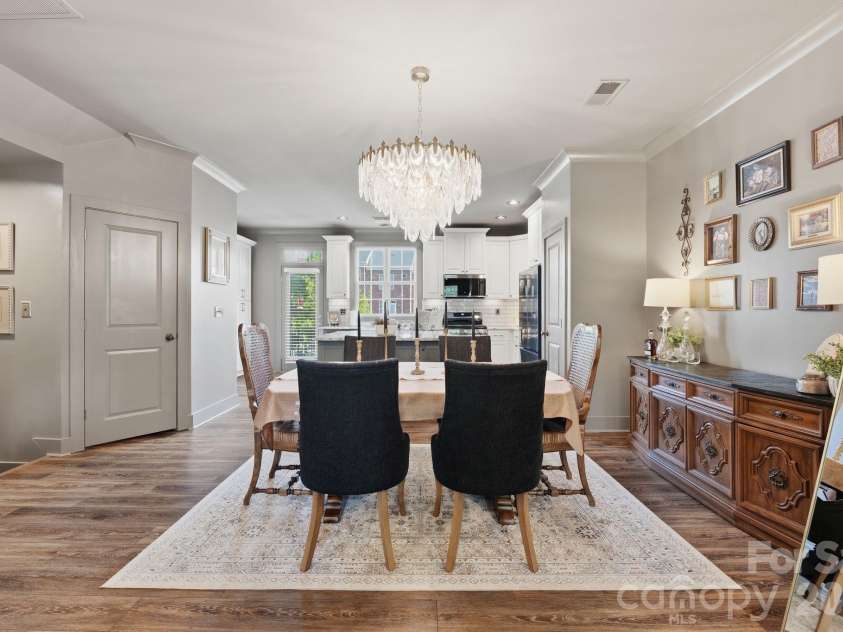 9122 Oban Passage Drive, Charlotte, NC 28273.  MLS# CAR4410306, YatesRealty ID 46501. 