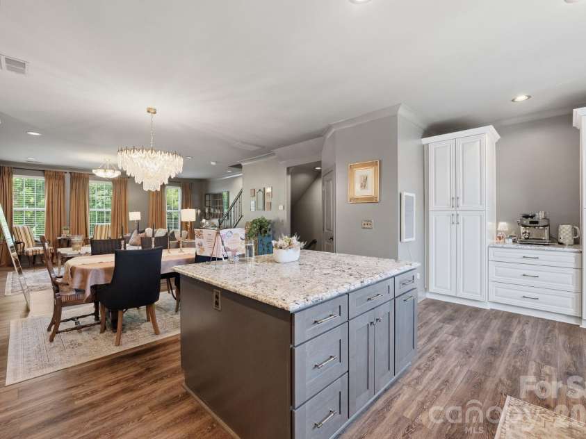 9122 Oban Passage Drive, Charlotte, NC 28273.  MLS# CAR4410306, YatesRealty ID 46501. 