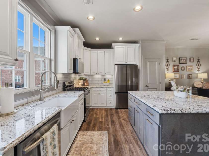 9122 Oban Passage Drive, Charlotte, NC 28273.  MLS# CAR4410306, YatesRealty ID 46501. 