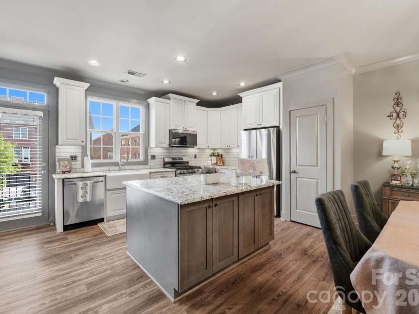 9122 Oban Passage Drive, Charlotte, NC 28273.  MLS# CAR4410306, YatesRealty ID 46501. 