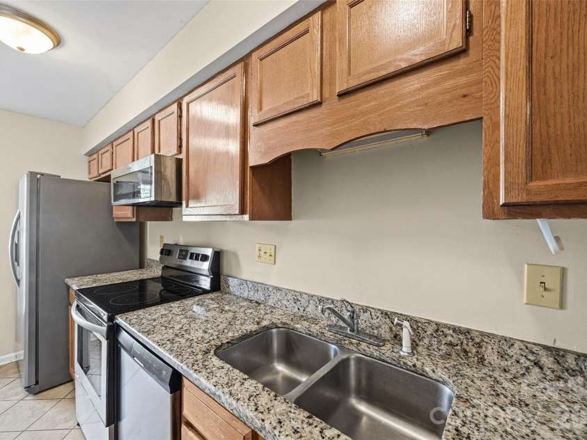 304 Heritage Parkway, Fort Mill, SC 29715.  MLS# CAR4413047, YatesRealty ID 46502. 