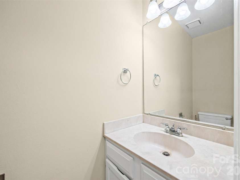 304 Heritage Parkway, Fort Mill, SC 29715.  MLS# CAR4413047, YatesRealty ID 46502. 