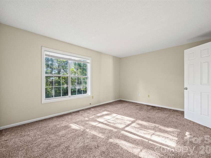 304 Heritage Parkway, Fort Mill, SC 29715.  MLS# CAR4413047, YatesRealty ID 46502. 