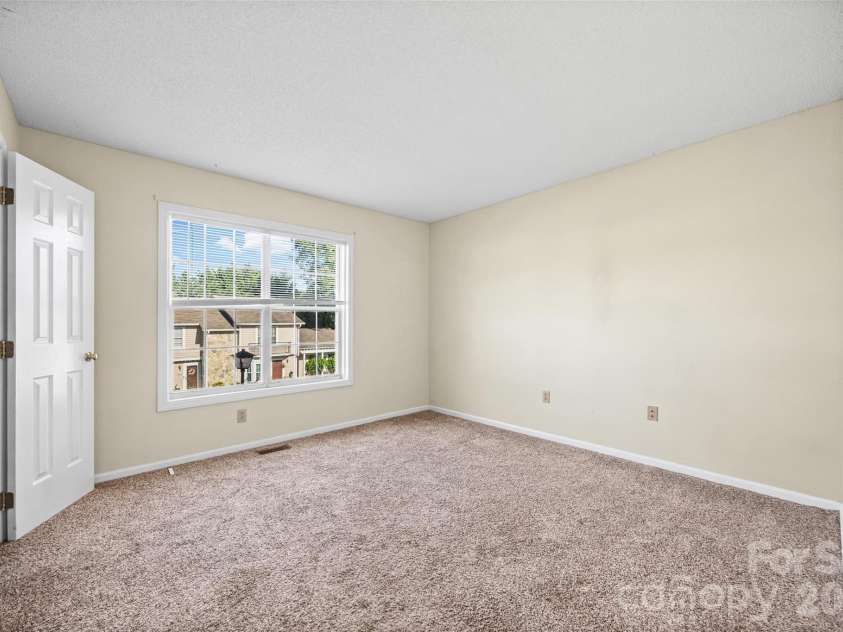 304 Heritage Parkway, Fort Mill, SC 29715.  MLS# CAR4413047, YatesRealty ID 46502. 