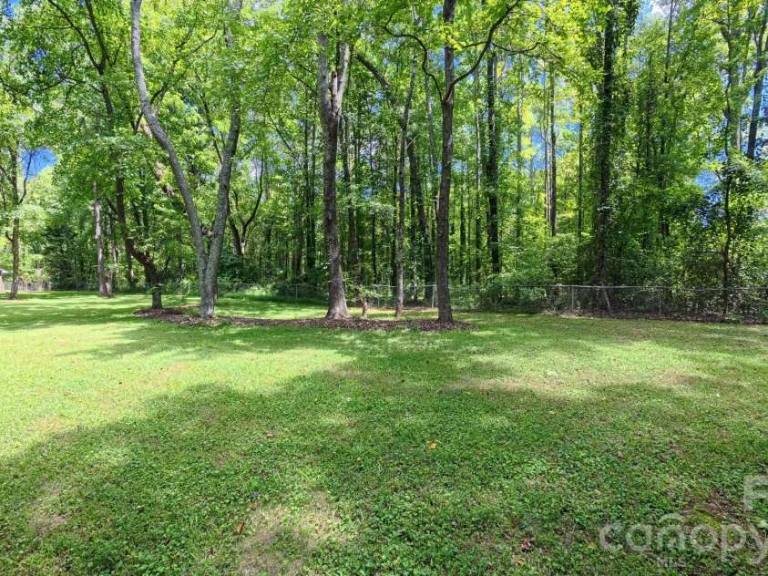 3550 Tree Line Drive, Rock Hill, SC 29732.  MLS# CAR4417396, YatesRealty ID 46503. 