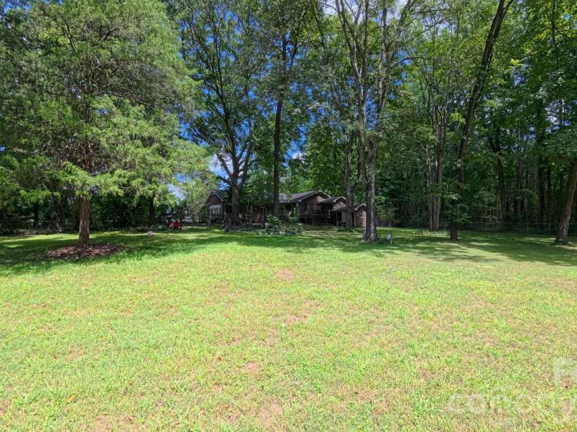 3550 Tree Line Drive, Rock Hill, SC 29732.  MLS# CAR4417396, YatesRealty ID 46503. 