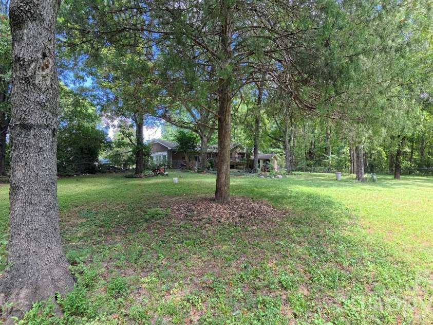 3550 Tree Line Drive, Rock Hill, SC 29732.  MLS# CAR4417396, YatesRealty ID 46503. 