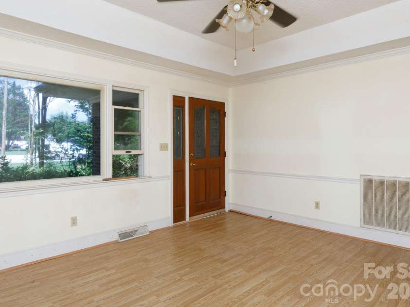 3550 Tree Line Drive, Rock Hill, SC 29732.  MLS# CAR4417396, YatesRealty ID 46503. Front Door in Living Room