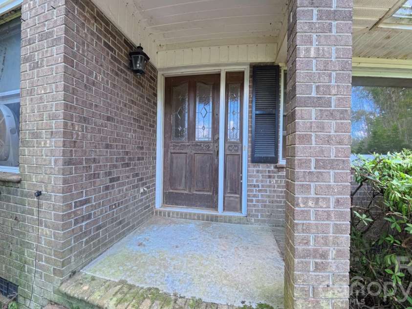 3550 Tree Line Drive, Rock Hill, SC 29732.  MLS# CAR4417396, YatesRealty ID 46503. Front Porch