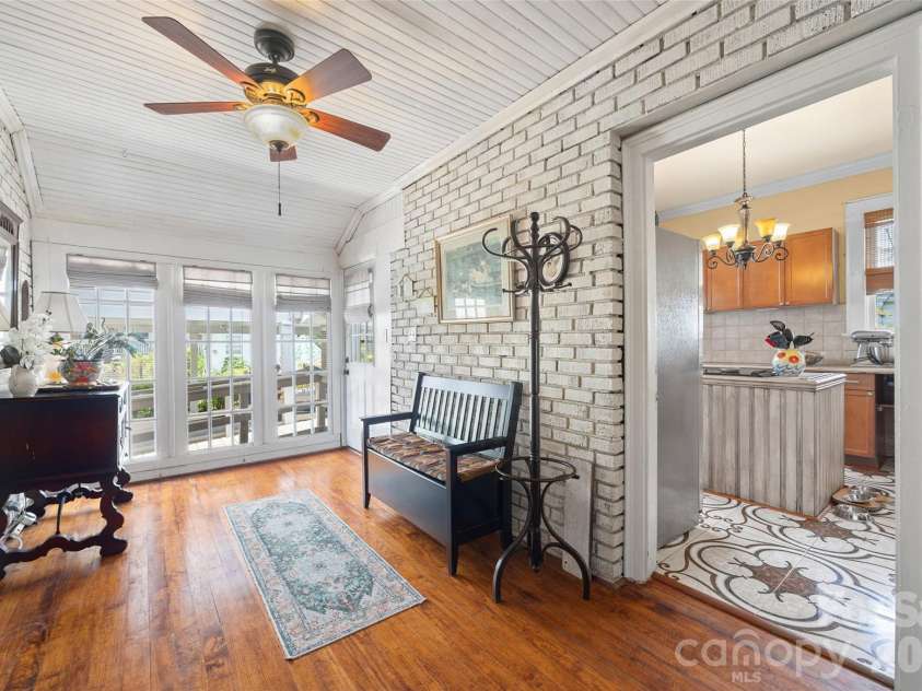 170 York Street, Chester, SC 29706.  MLS# CAR4406696, YatesRealty ID 46504. 
