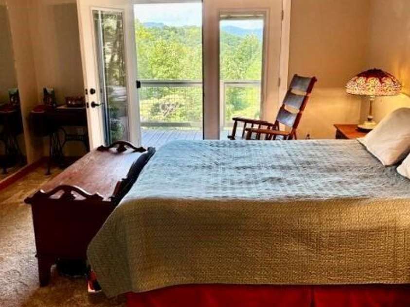 70 Calhoun Ridge Road, Waynesville, NC 28786.  MLS# CAR4417199, YatesRealty ID 46506. 