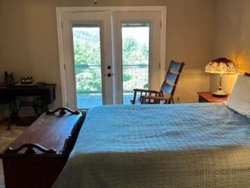 70 Calhoun Ridge Road, Waynesville, NC 28786.  MLS# CAR4417199, YatesRealty ID 46506. 