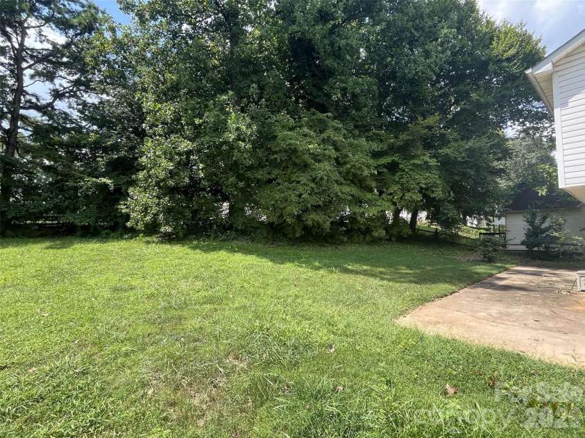 5326 Groveton Court, Charlotte, NC 28269.  MLS# CAR4417698, YatesRealty ID 46507. 