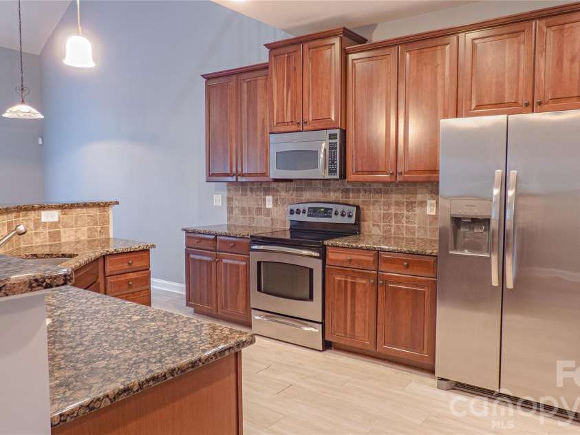 2262 Donnington Lane, Concord, NC 28027.  MLS# CAR4414174, YatesRealty ID 46510. 