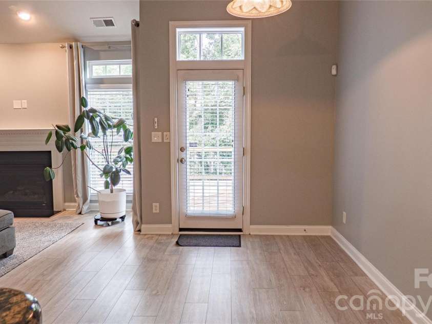 2262 Donnington Lane, Concord, NC 28027.  MLS# CAR4414174, YatesRealty ID 46510. 