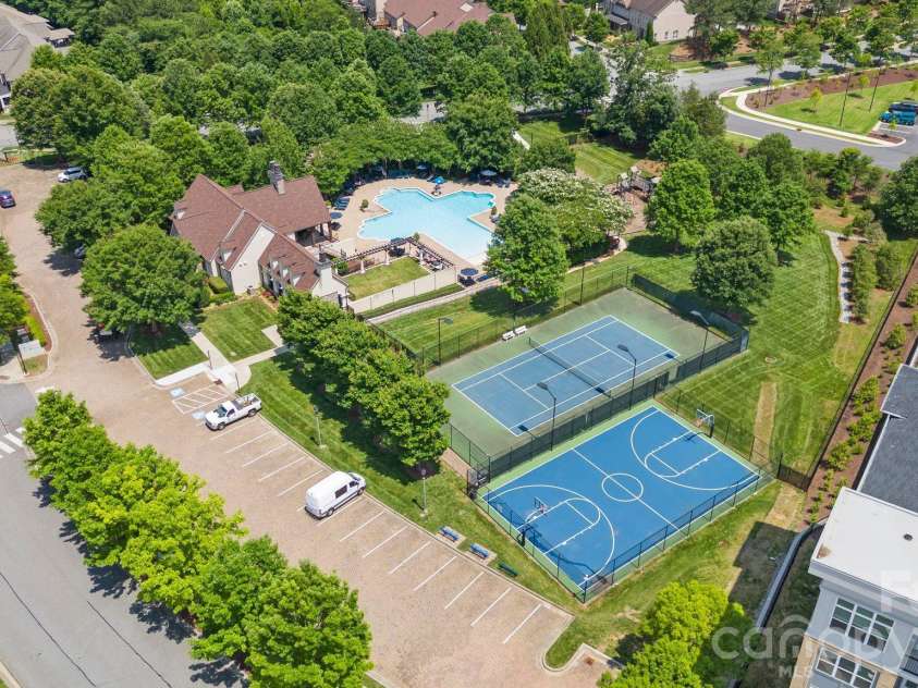 2262 Donnington Lane, Concord, NC 28027.  MLS# CAR4414174, YatesRealty ID 46510. Community Amenities