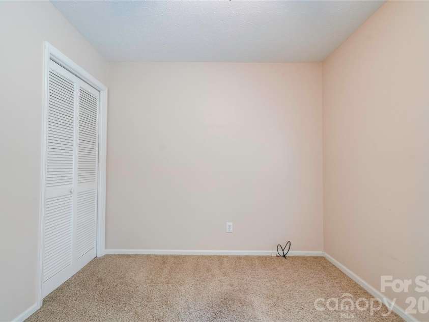609 Blythe Street, Shelby, NC 28152.  MLS# CAR4416905, YatesRealty ID 46515. Bedroom 2