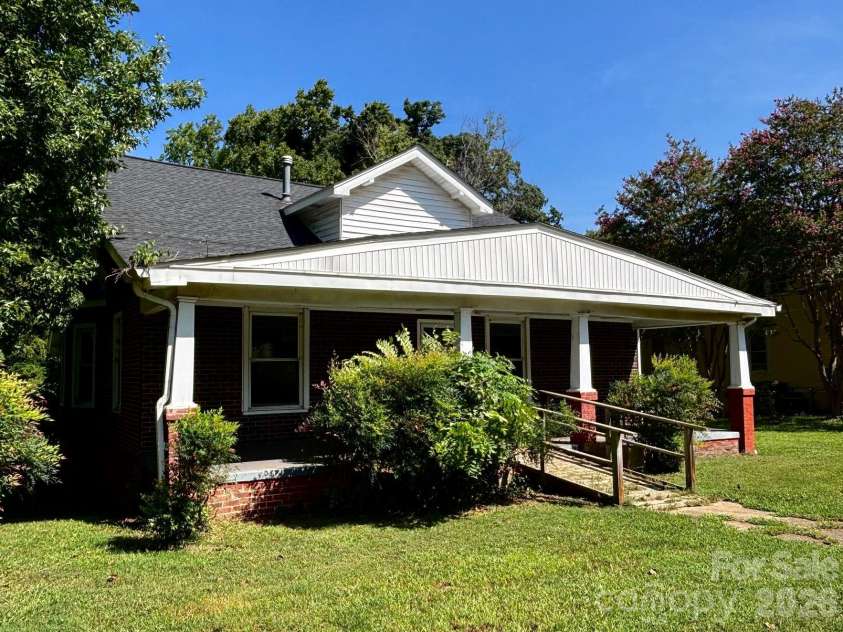 1612 Main Street, Salisbury, NC 28144.  MLS# CAR4417703, YatesRealty ID 46518. 