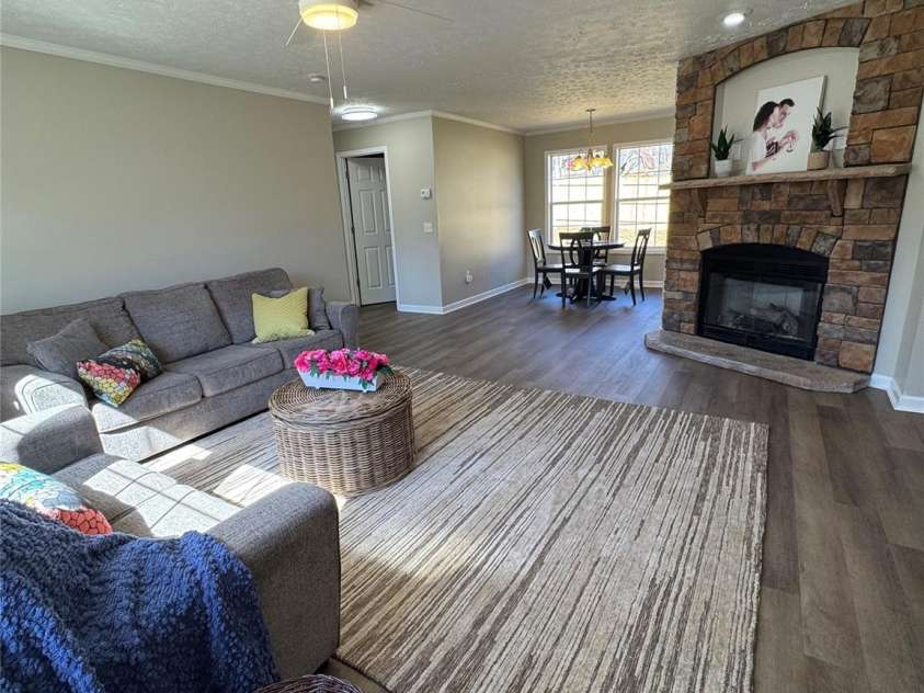 110 Amber Lane, Statesville, NC 28677.  MLS# CAR4226307, YatesRealty ID 4652. 