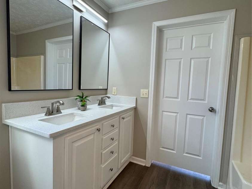 110 Amber Lane, Statesville, NC 28677.  MLS# CAR4226307, YatesRealty ID 4652. 