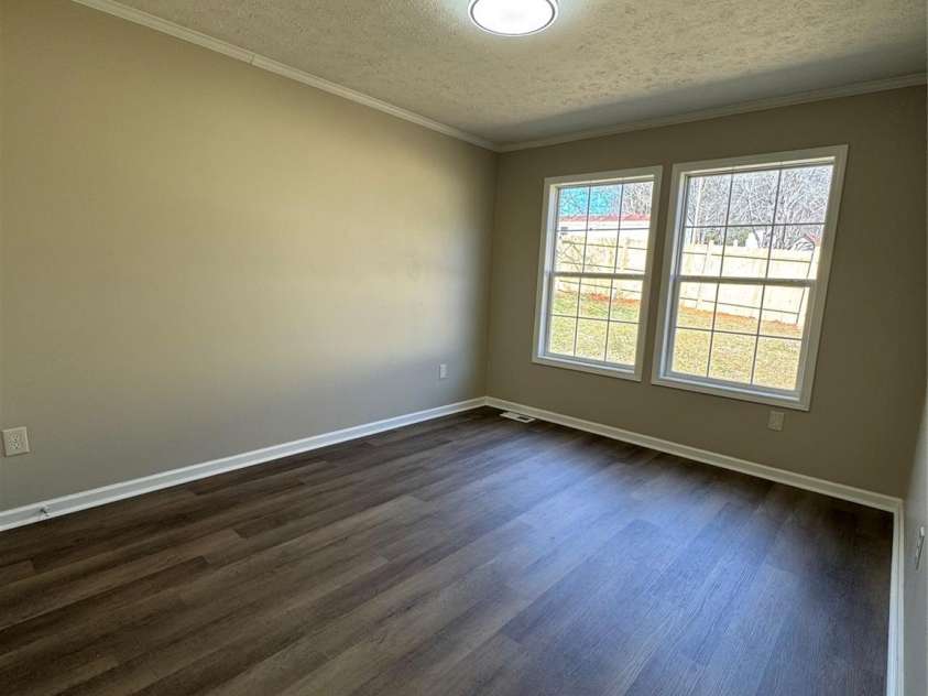 110 Amber Lane, Statesville, NC 28677.  MLS# CAR4226307, YatesRealty ID 4652. 