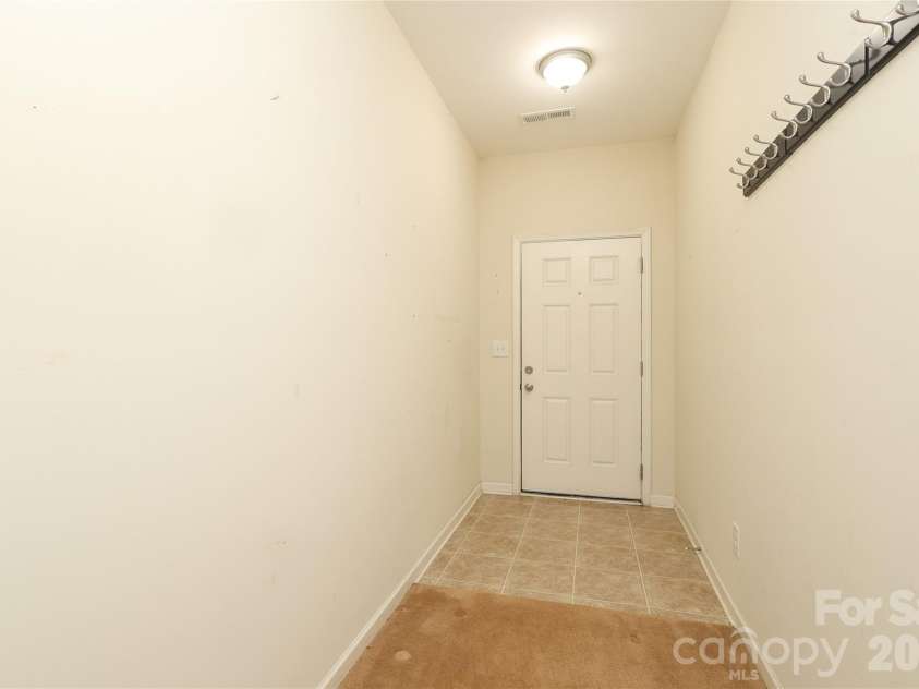 4806 Lynn Lee Circle, Charlotte, NC 28269.  MLS# CAR4334899, YatesRealty ID 4652. 
