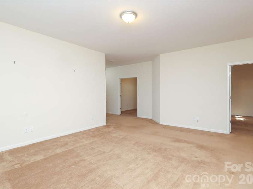 4806 Lynn Lee Circle, Charlotte, NC 28269.  MLS# CAR4334899, YatesRealty ID 4652. 