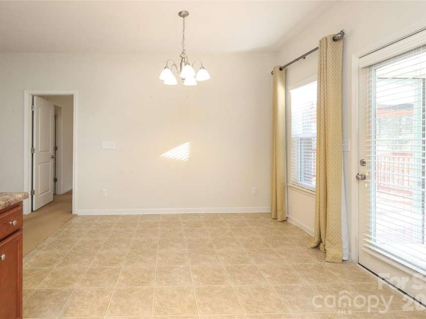 4806 Lynn Lee Circle, Charlotte, NC 28269.  MLS# CAR4334899, YatesRealty ID 4652. 