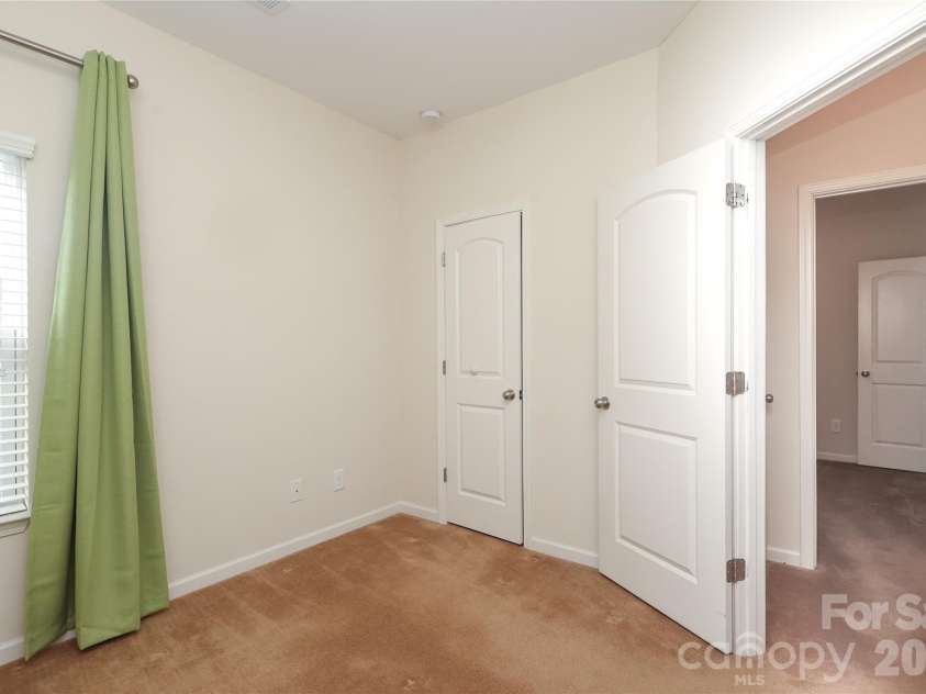 4806 Lynn Lee Circle, Charlotte, NC 28269.  MLS# CAR4334899, YatesRealty ID 4652. 