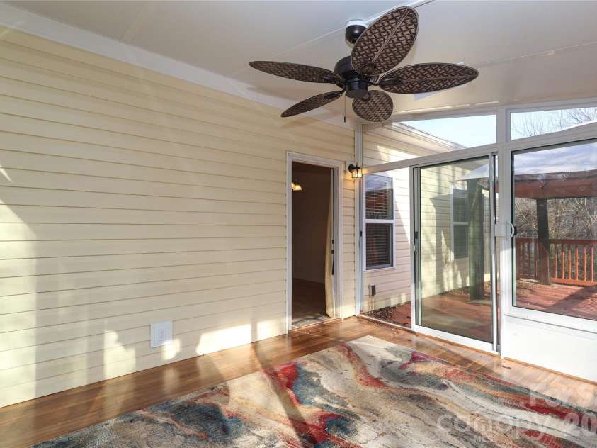4806 Lynn Lee Circle, Charlotte, NC 28269.  MLS# CAR4334899, YatesRealty ID 4652. 