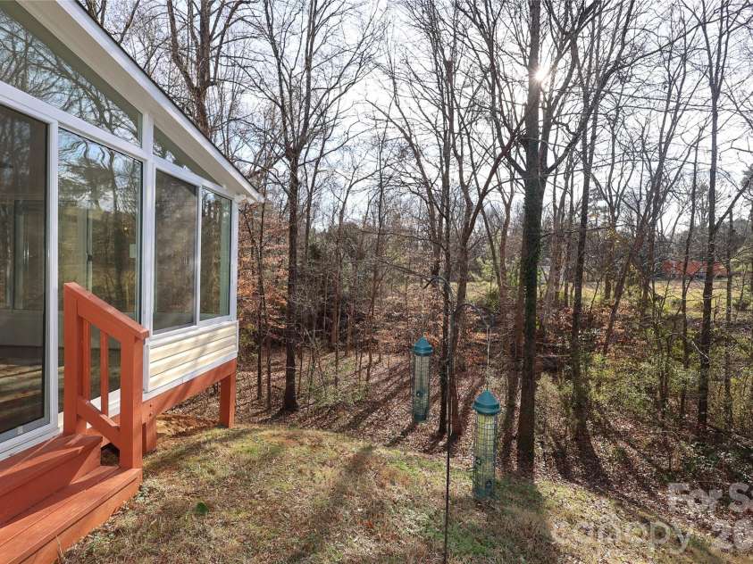 4806 Lynn Lee Circle, Charlotte, NC 28269.  MLS# CAR4334899, YatesRealty ID 4652. 