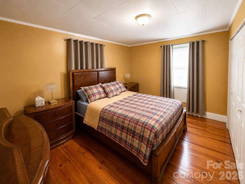 227 12th Street, Salisbury, NC 28144.  MLS# CAR4417641, YatesRealty ID 46521. 