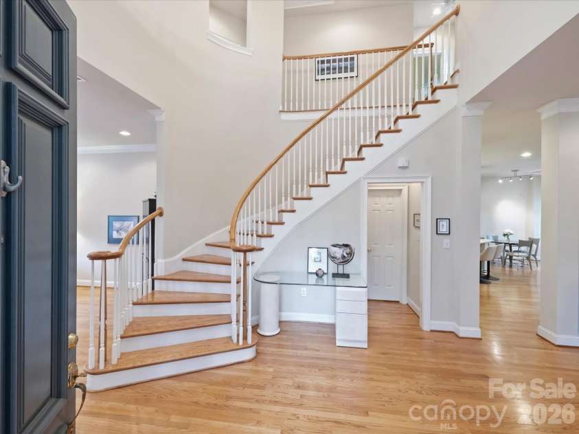 306 Wendover Heights Circle, Charlotte, NC 28211.  MLS# CAR4416402, YatesRealty ID 46522. 