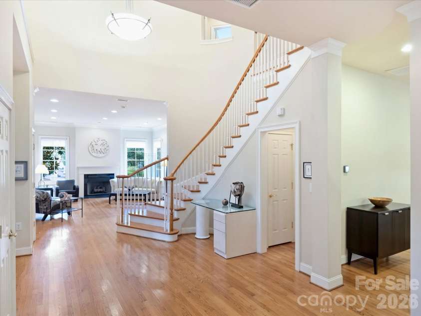 306 Wendover Heights Circle, Charlotte, NC 28211.  MLS# CAR4416402, YatesRealty ID 46522. 