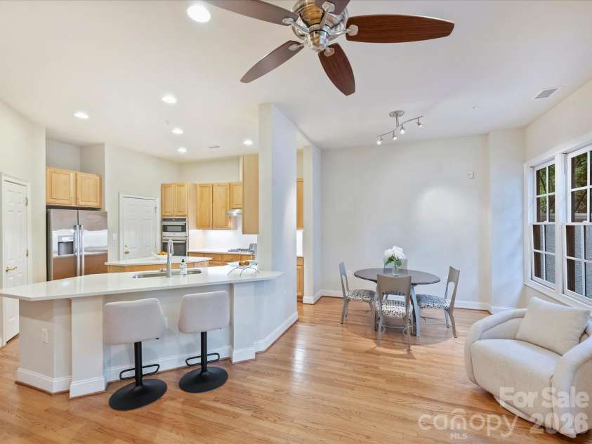 306 Wendover Heights Circle, Charlotte, NC 28211.  MLS# CAR4416402, YatesRealty ID 46522. 