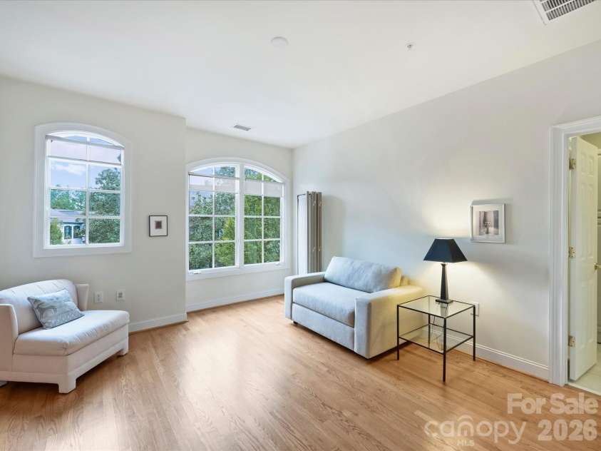 306 Wendover Heights Circle, Charlotte, NC 28211.  MLS# CAR4416402, YatesRealty ID 46522. 
