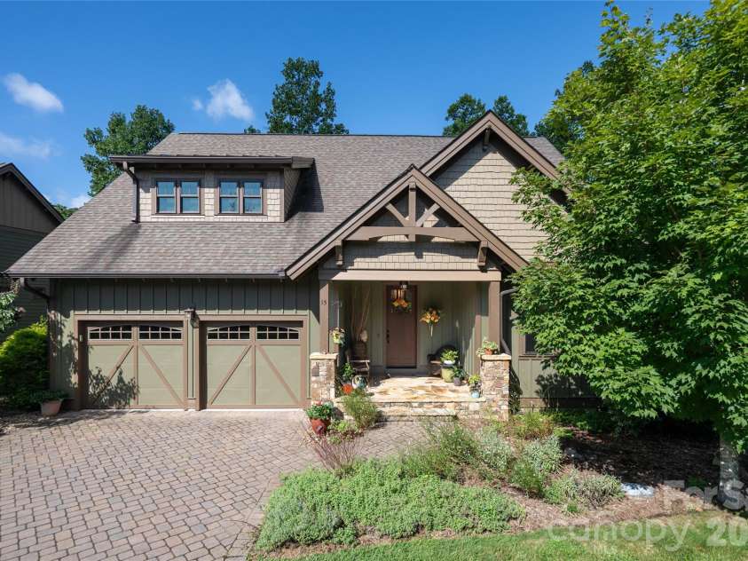 15 Stills Creek Loop, Fairview, NC 28730.  MLS# CAR4416249, YatesRealty ID 46525. 