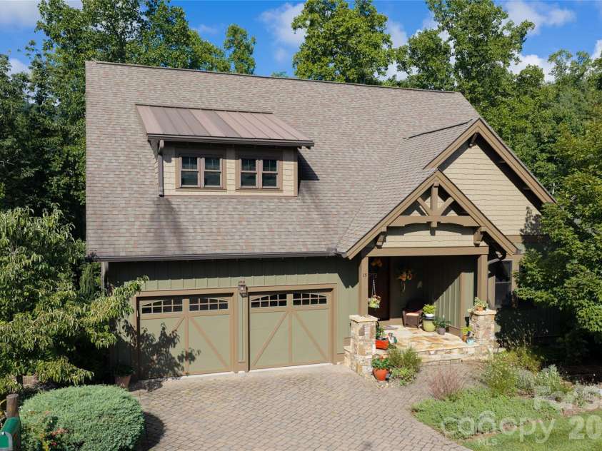 15 Stills Creek Loop, Fairview, NC 28730.  MLS# CAR4416249, YatesRealty ID 46525. 