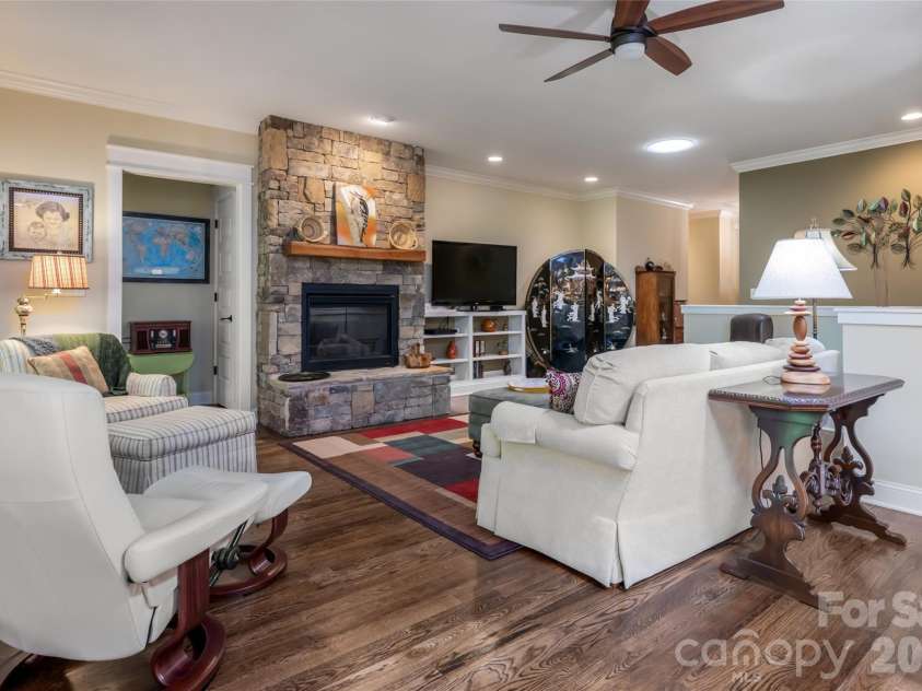 15 Stills Creek Loop, Fairview, NC 28730.  MLS# CAR4416249, YatesRealty ID 46525. 