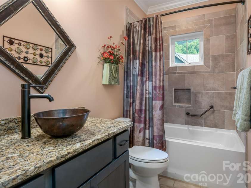 15 Stills Creek Loop, Fairview, NC 28730.  MLS# CAR4416249, YatesRealty ID 46525. 