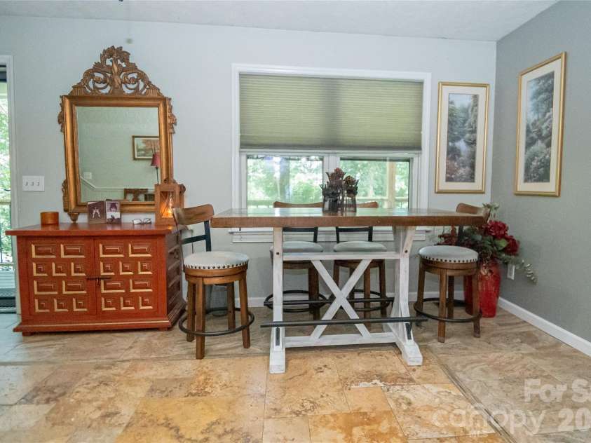 100 Woodlea Drive, Morganton, NC 28655.  MLS# CAR4417775, YatesRealty ID 46527. 