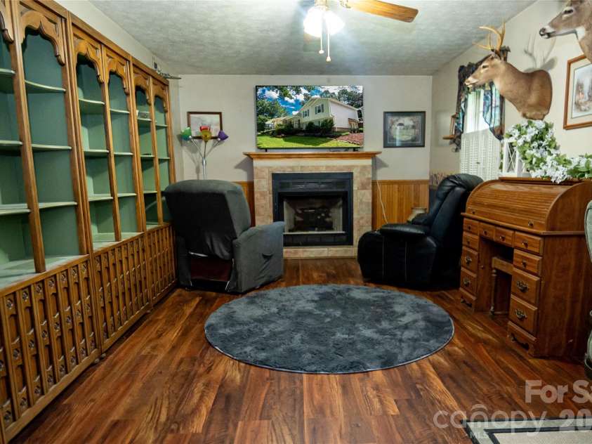 100 Woodlea Drive, Morganton, NC 28655.  MLS# CAR4417775, YatesRealty ID 46527. 