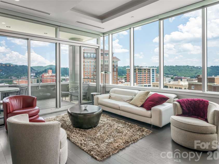 151 Haywood Street, Asheville, NC 28801.  MLS# CAR4257598, YatesRealty ID 4653. 